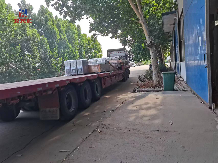 180噸無軌平板車5臺 發貨！